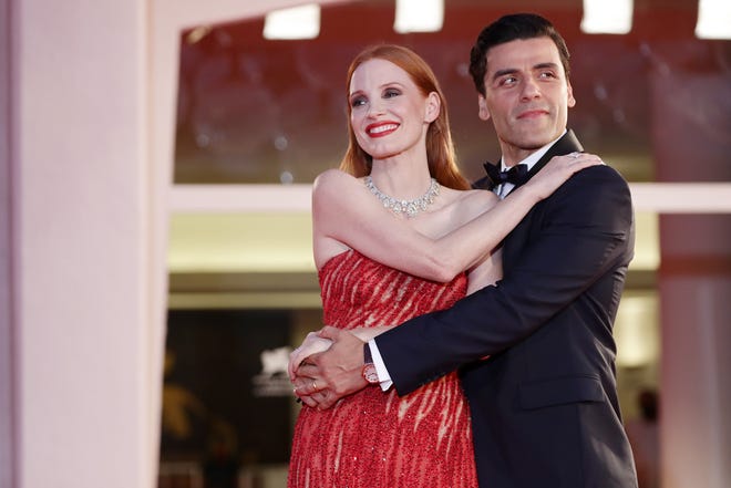 Jessica Chastain and Oscar Isaac attend the red carpet of the movie "Competencia Oficial" during the 78th Venice International Film Festival on September 04, 2021 in Venice, Italy.
