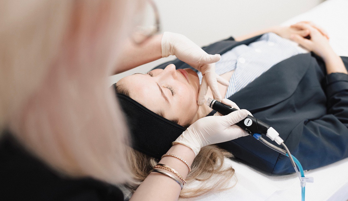 HydraFacial East Brunswick: The Ultimate answer for radiant Complexion